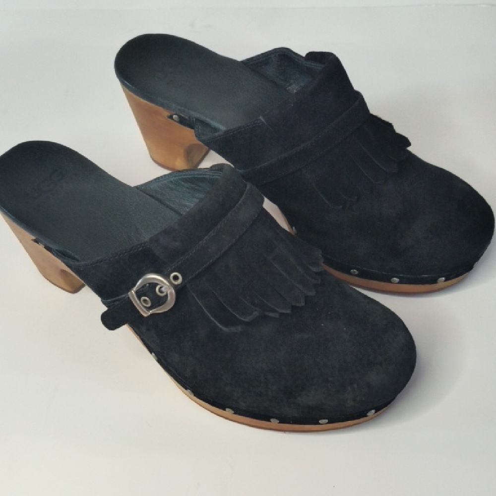 UGG Australia Woman's Gweneth 6 Platform Black Suede Mules